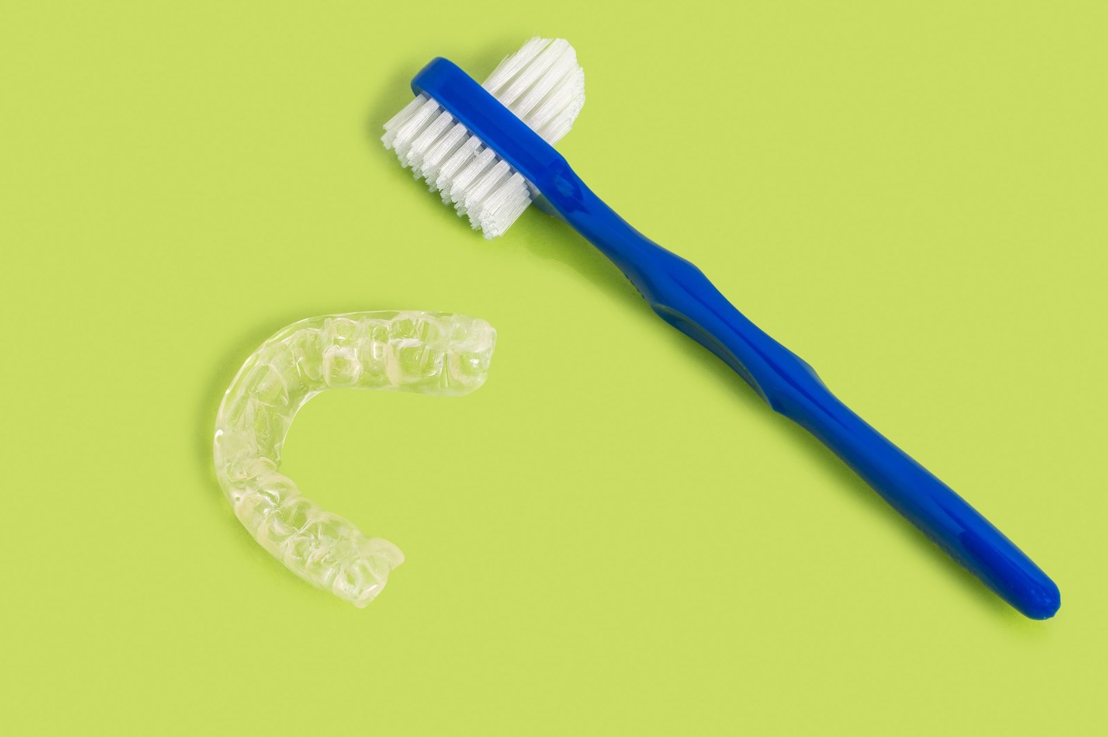 Keep Your Invisalign Fresh and Clear – Cleaning Tips from Happy Smiles